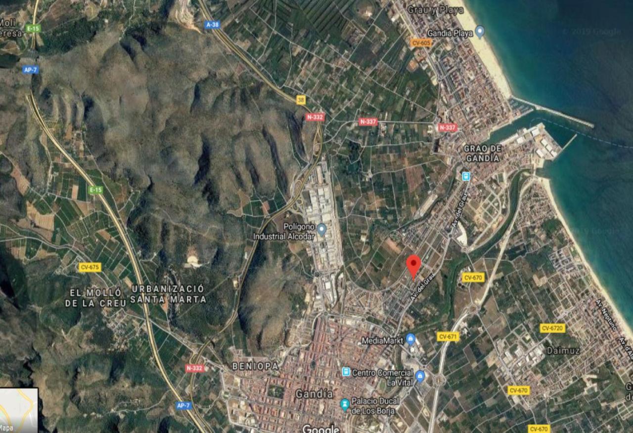 Gran Adosado Con Piscina Privada En Zona Muy Tranquila * Gandia